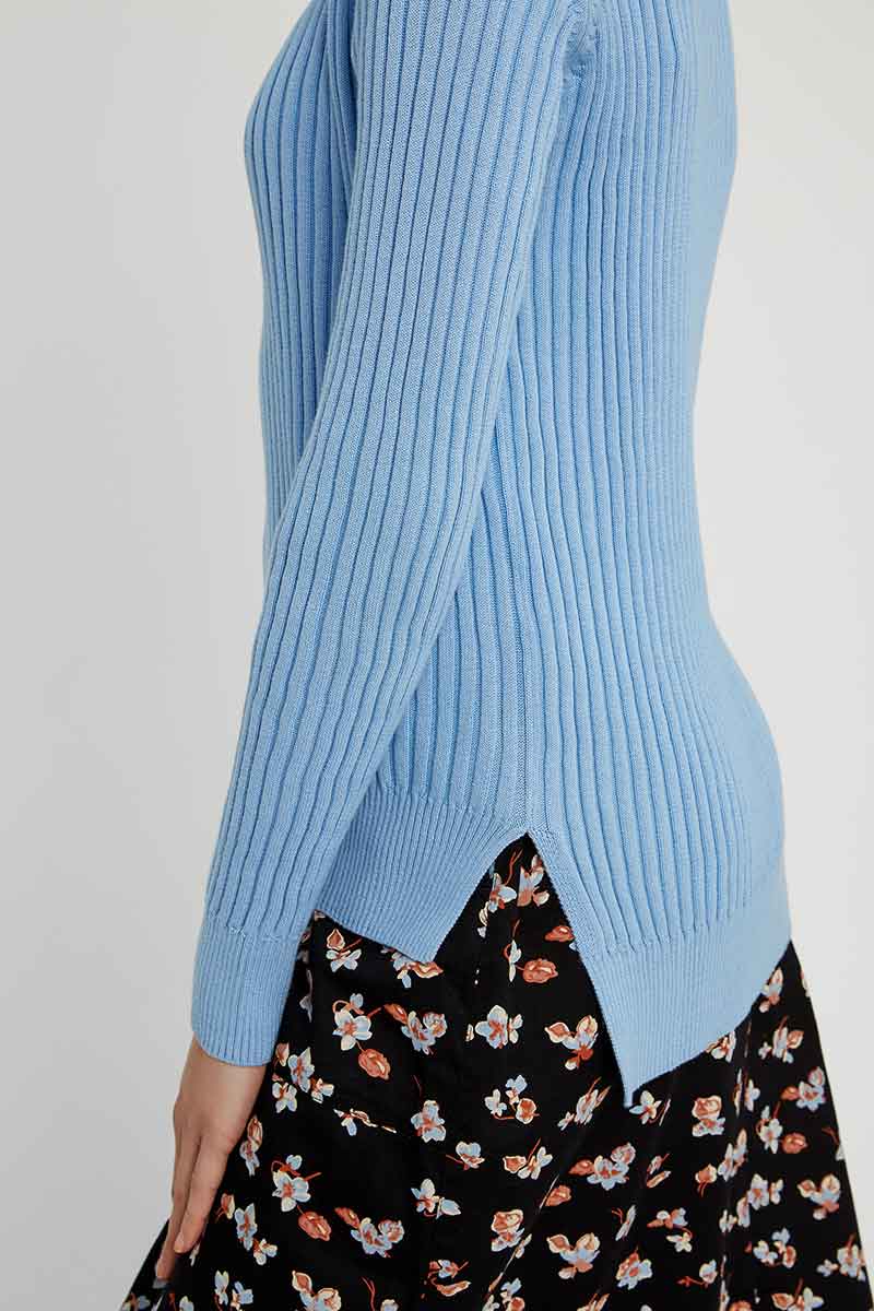 Dora Turtleneck Sweater 4