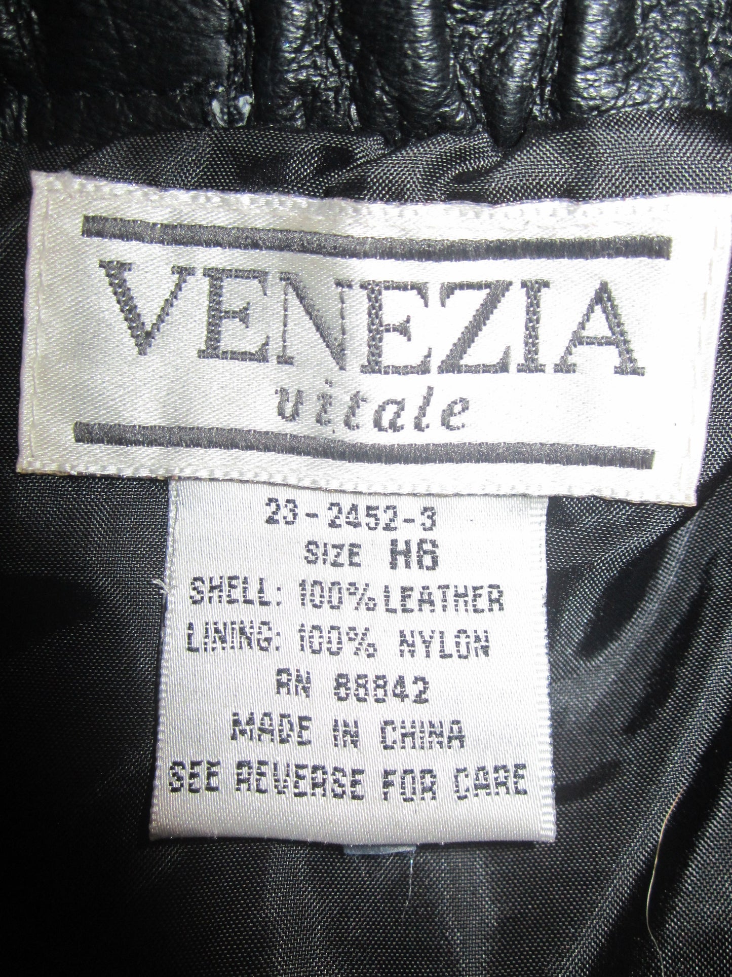 Venezia 80's Black Leather Skirt Size H-6 SKU 000104 – Designers On A Dime