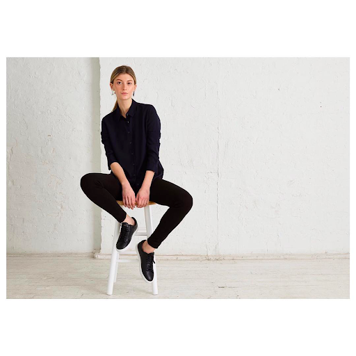 kommando underskud intelligens Trendy Fashion Ideas for Women's Sneakers: Black Sneakers in Focus - Oliver  Cabell