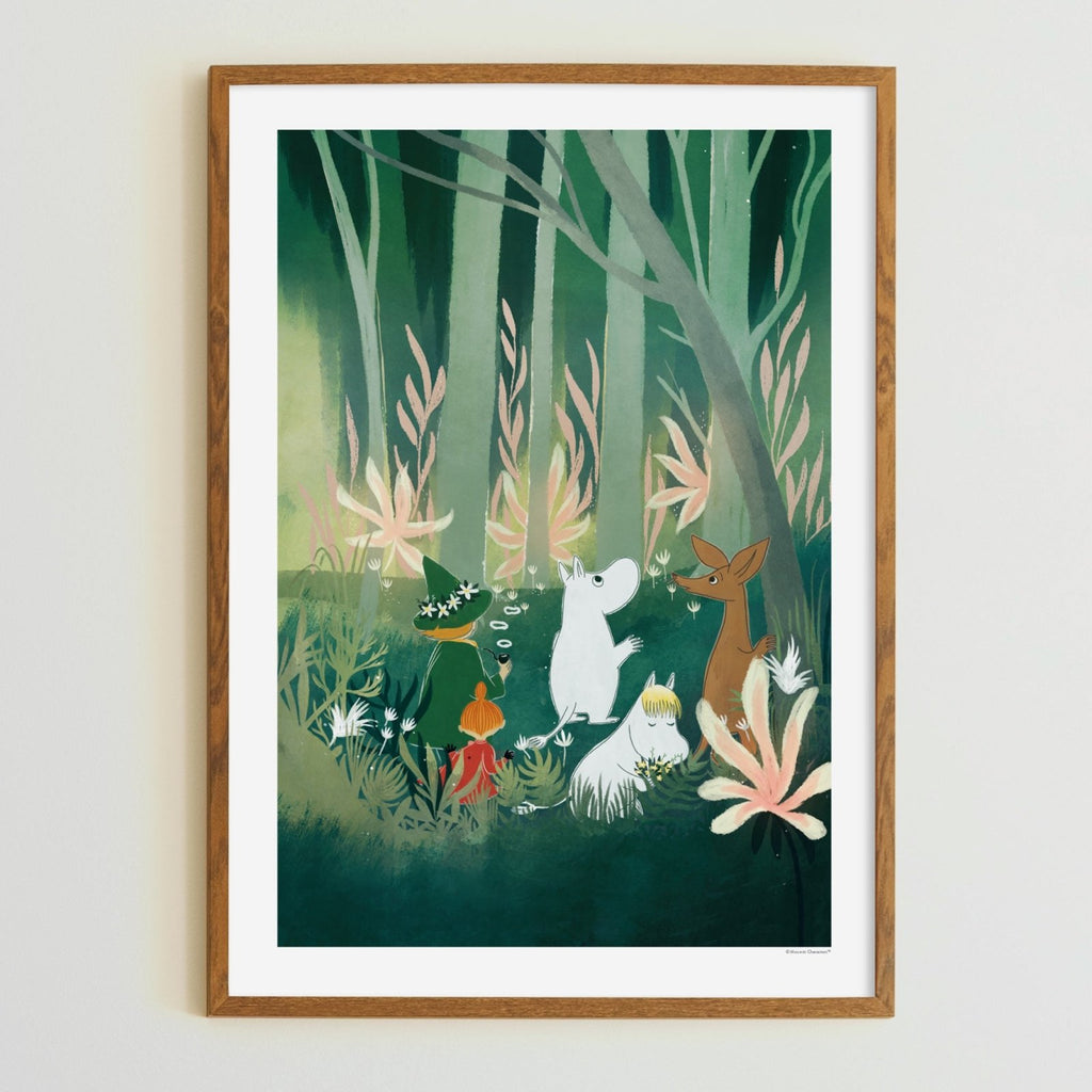 Affisch Mumin i skogen— Made of Sundays