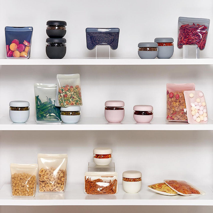 organized pantry shelves