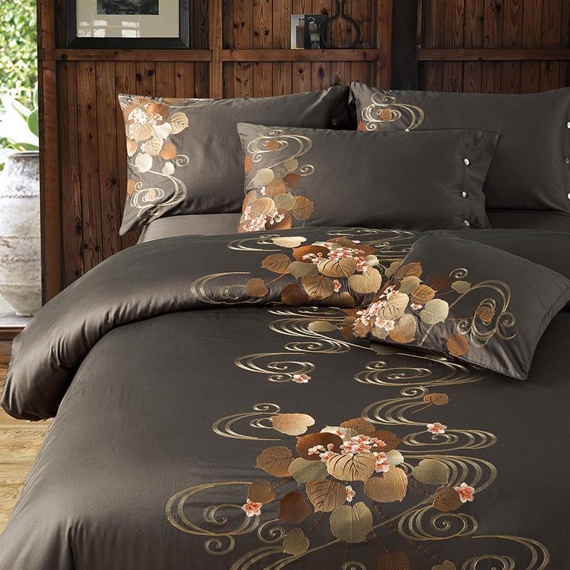 Cool Tees And Things 4 Pcs Luxury Royal Bedding Sets With