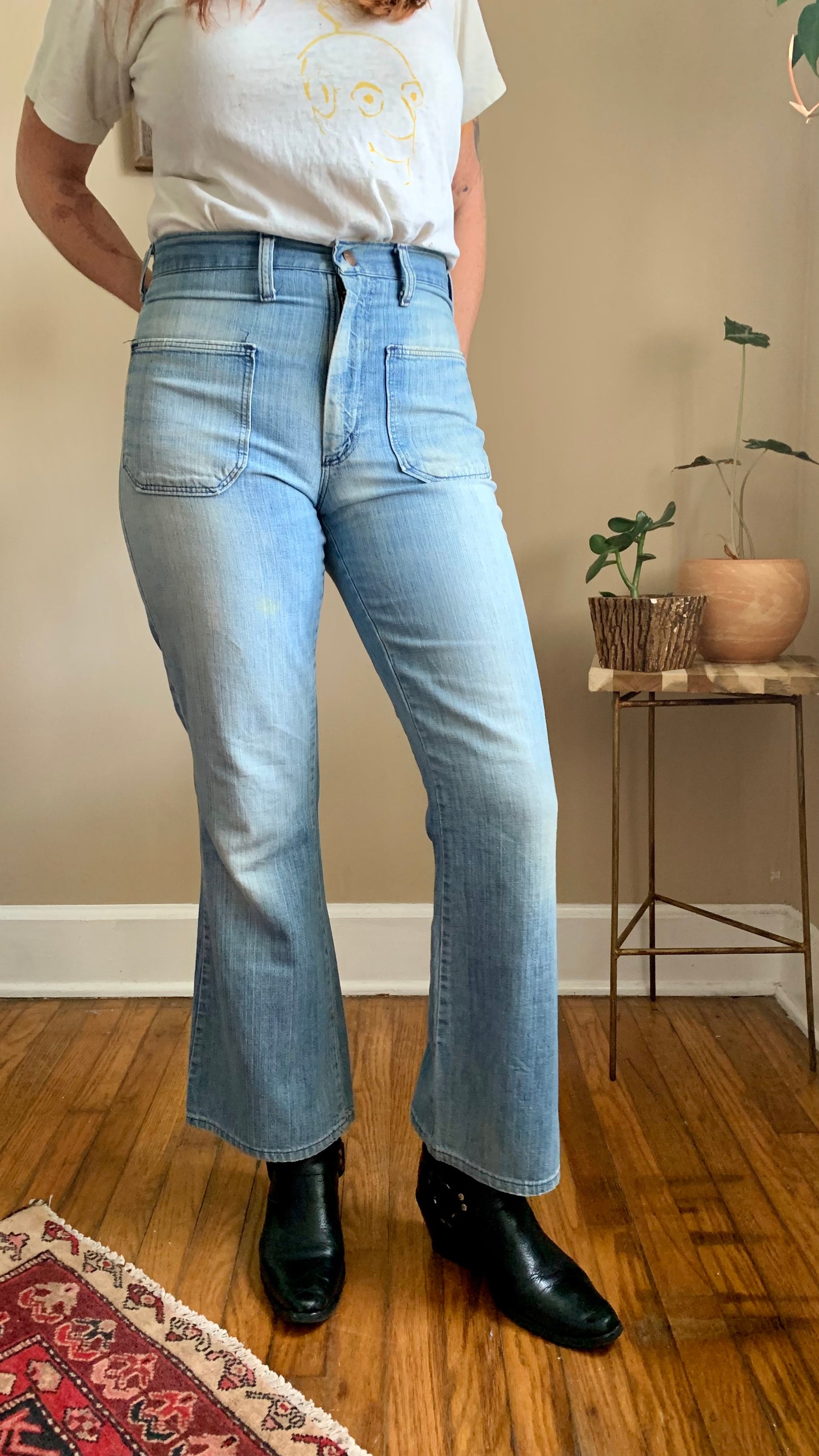 Soft Worn Vintage Wrangler Jeans 30x29 (women's 6/8) – High Class Hillbilly