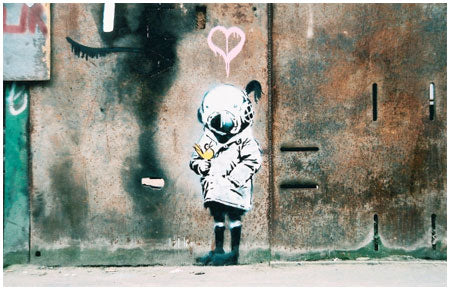 banksy Space Girl With Bird Graffiti – Chicago, USA