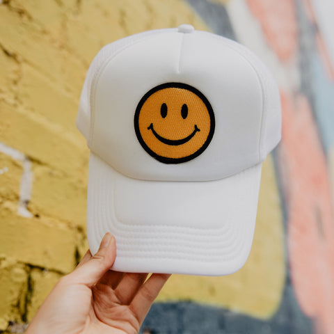 Muka Trucker Hats Women Men Streetwear Graphic Hats Smiley Face Trucker Hat  Mesh Back Baseball Cap Adjustable Snapback Hat