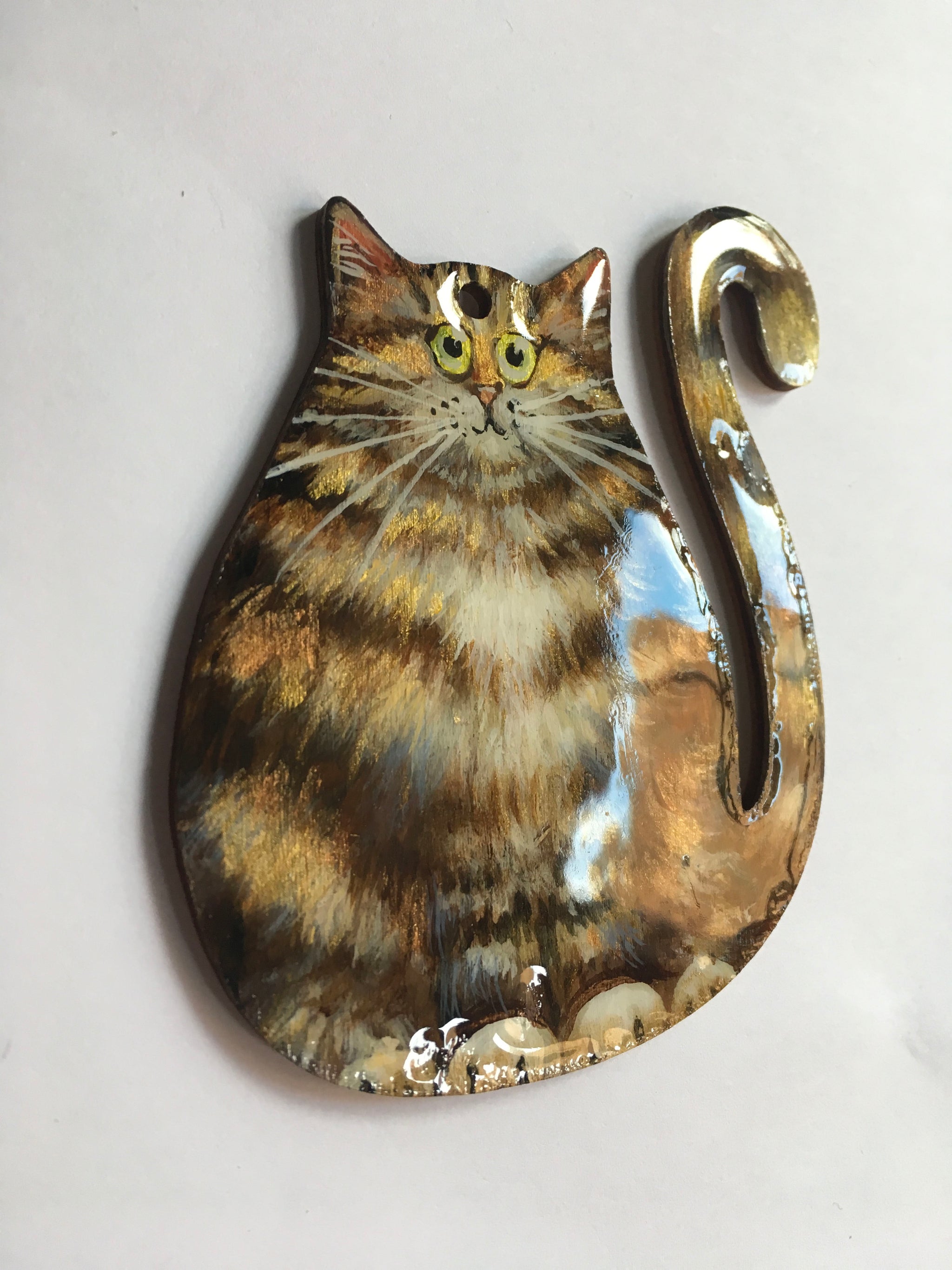 gold cat ornament