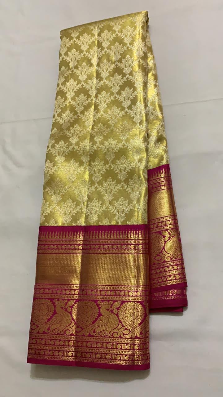 sandal saree with pink border
