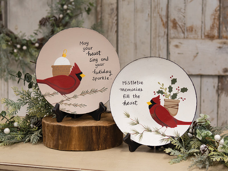 Mistletoe Memories Cardinal Plate, 2 Asstd.