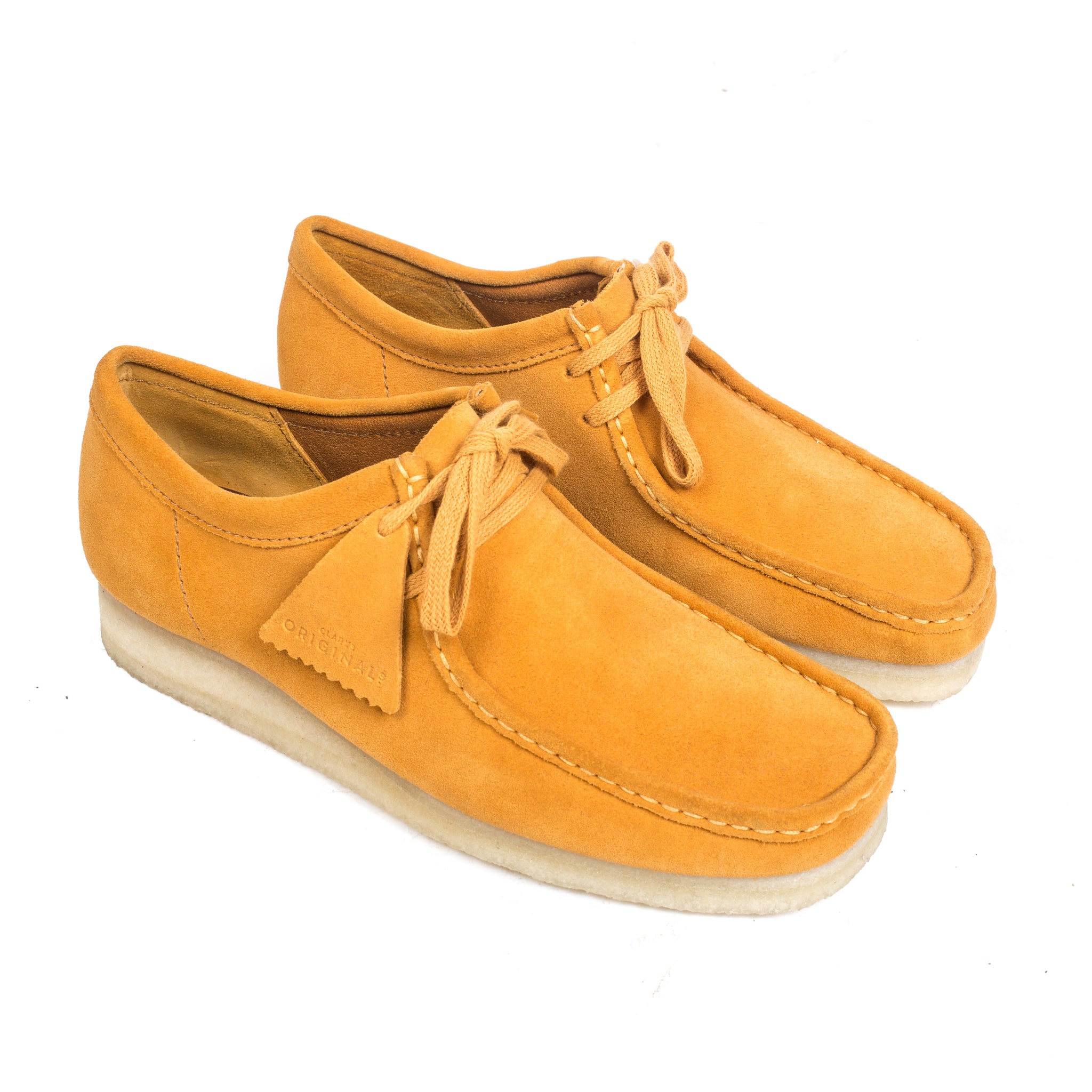 clarks wallabees low