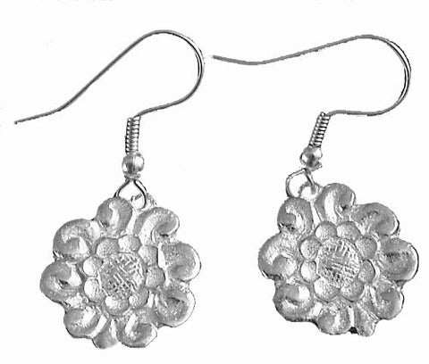 Sterling Silver Daisy Flower Earrings – Hand craftedsilver