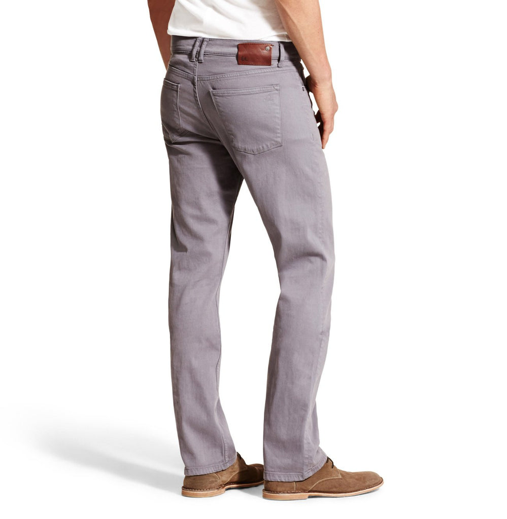 dl1961 vince casual straight jeans