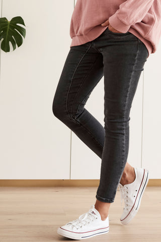 best maternity jeans and joggers