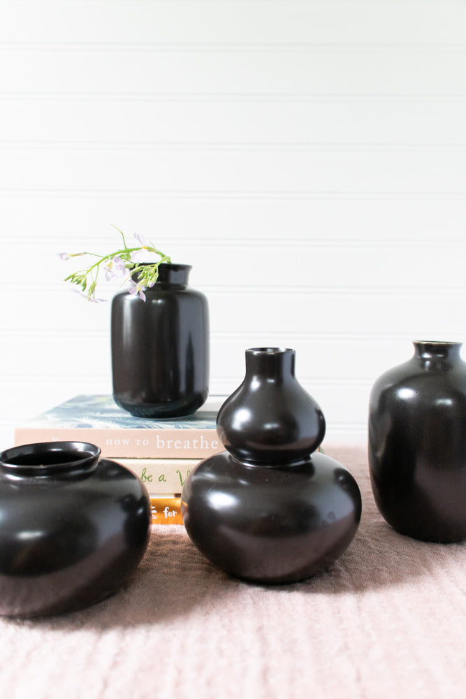 Black Porcelain Bud Vase, Curvy Shape