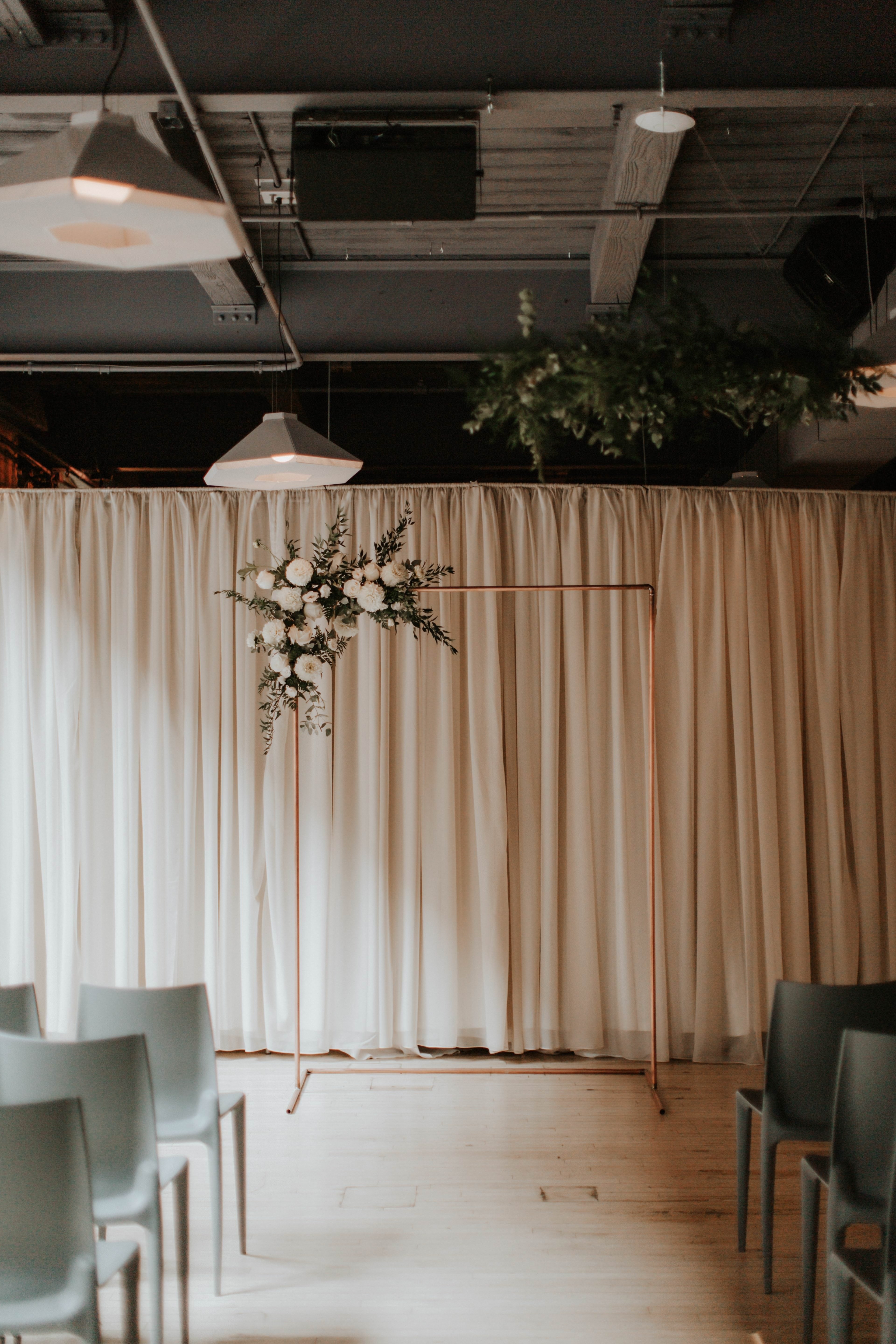 COZY ELOPEMENT AT TORONTO LOVT STUDIO