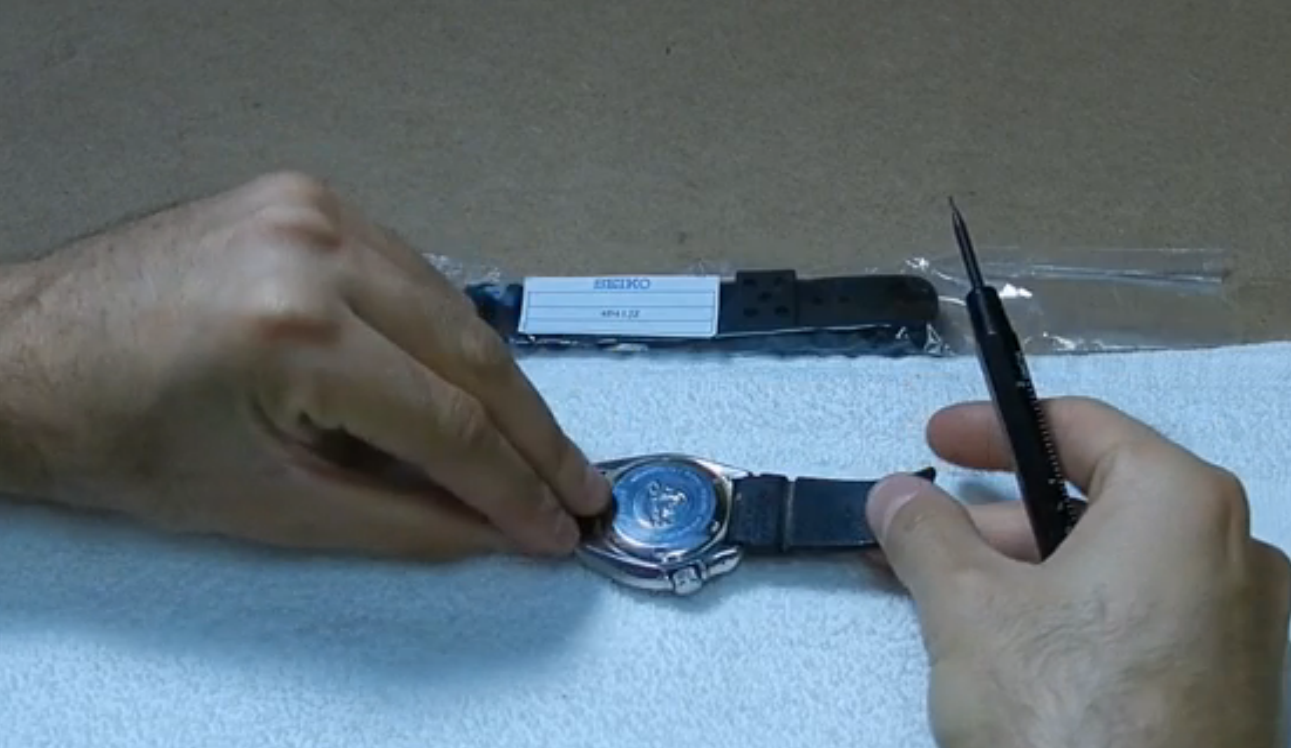 How to Install Seiko Watch Band (w /Push Pins) – Total Watch Repair