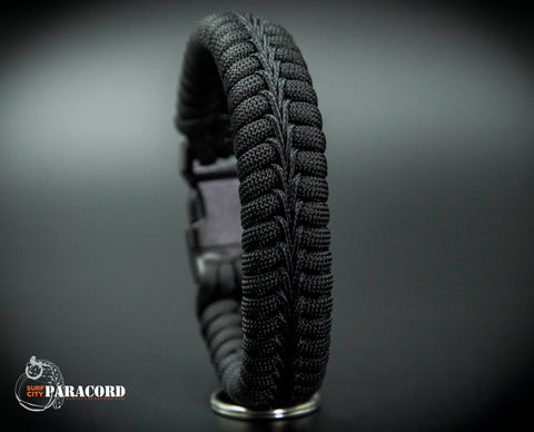 Wide Stitched Fishtail Paracord Bracelet (Desert Camo / Brown / Coyote –  Surf City Paracord, Inc.