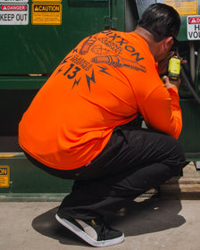 LOGO WORKERS S/S T-SHIRT in orange