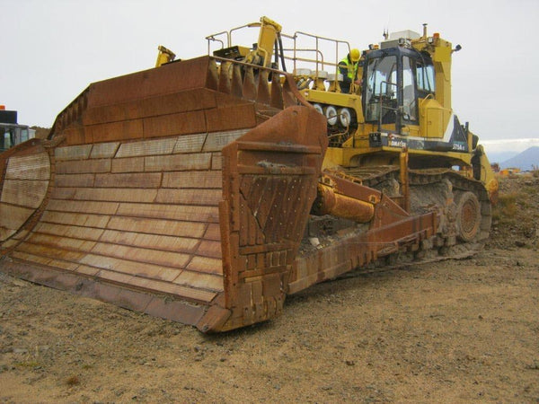 475 komatsu dozer vs d11