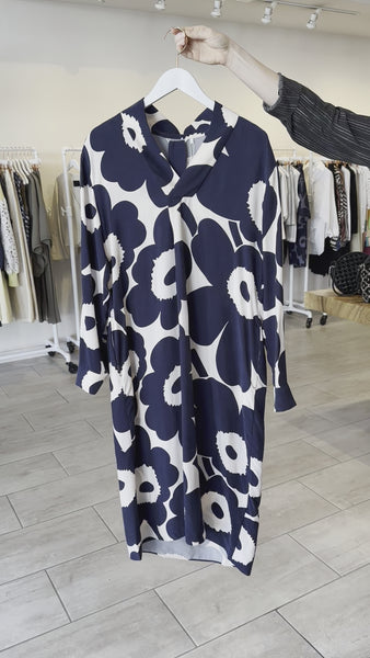 Marimekko - Iissat Unikko - Off-White, Dark Navy – Piermarini