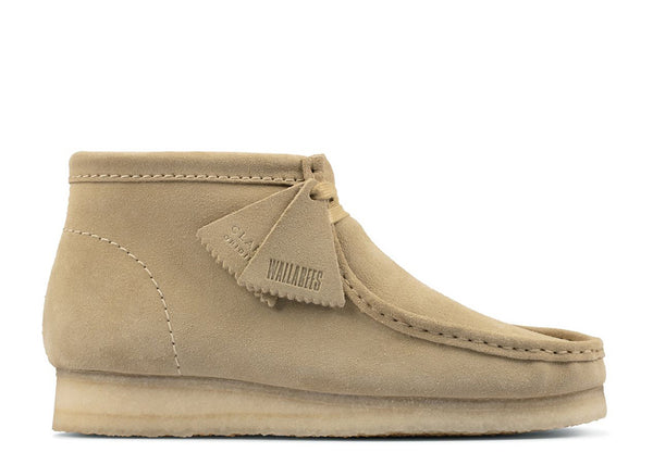 Clarks - Wallabee Boot in Maple Suede – gravitypope