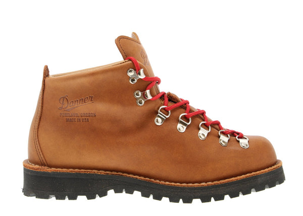 Editor's Pick: The Danner Boots Reese Witherspoon Wears In 'Wild ...