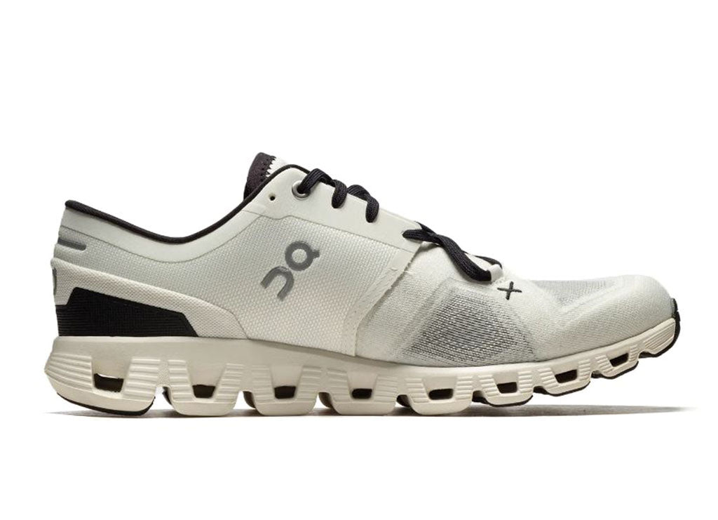 On - Men's Cloud X 3 in Ivory and Black – gravitypope