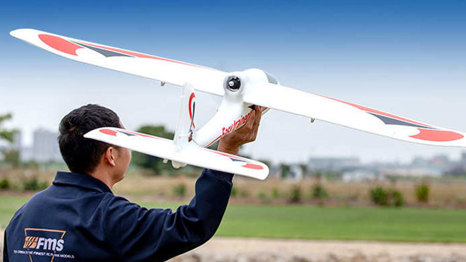 Example of angle of launch for an RC Plane