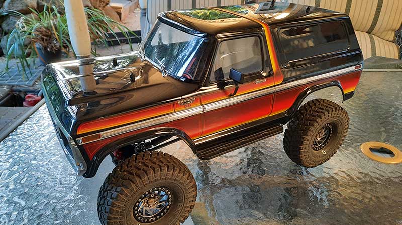 TRAXXAS TRX-4 W/BRONCO BODY - SUN