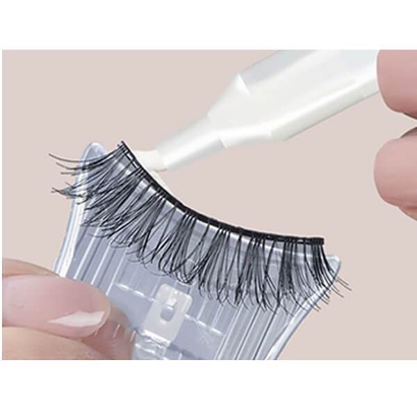 duo brush on adhesive