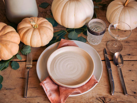 simple thanksgiving table decor