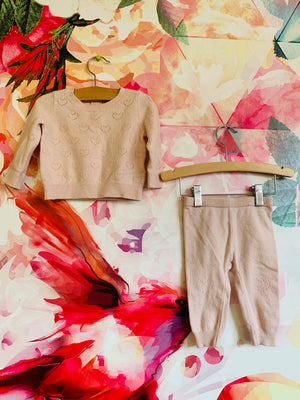 Baby Gap pink knit sweater and leggings with hearts. Size 3-6m - Cloud & Bunny