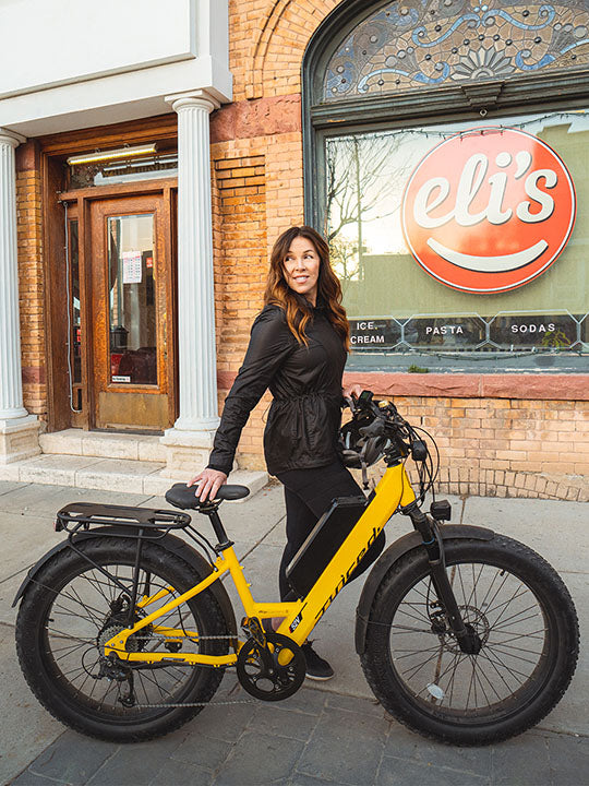 Juiced Bikes Essential Electric Bike Features for Women Riding Comfort