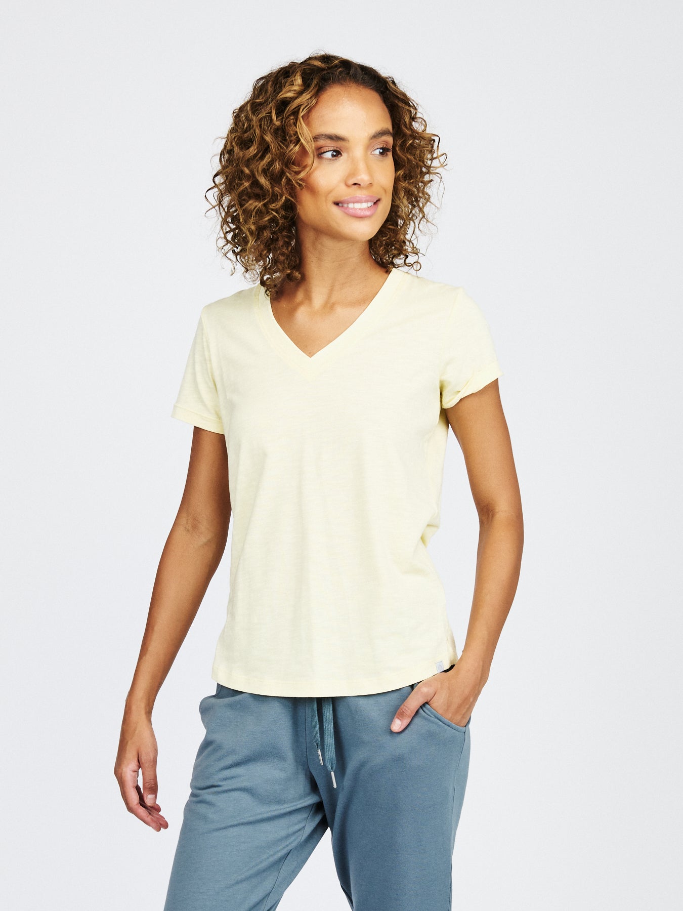 Easy V-Neck T-Shirt - hongkongpackagetours (DaisyYellow)