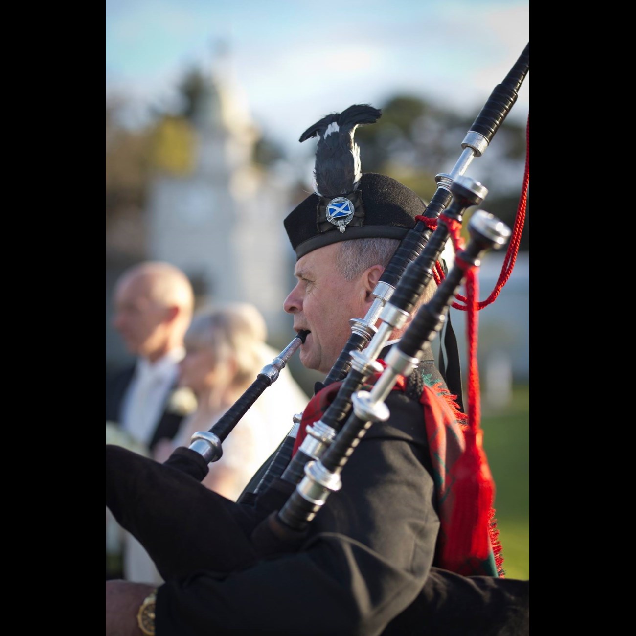 irish bagpipe player for hire