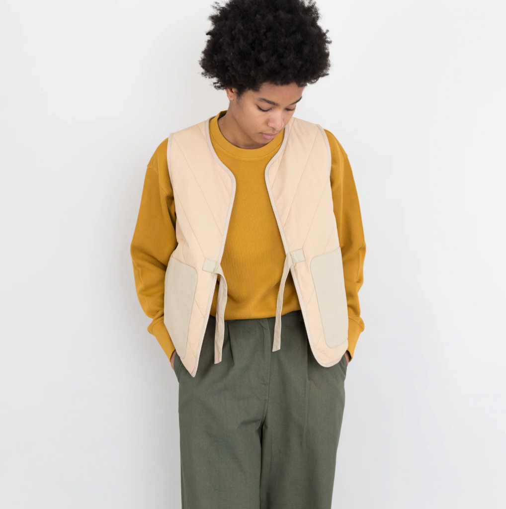 Hero Product – Cropped Gilet — Folk