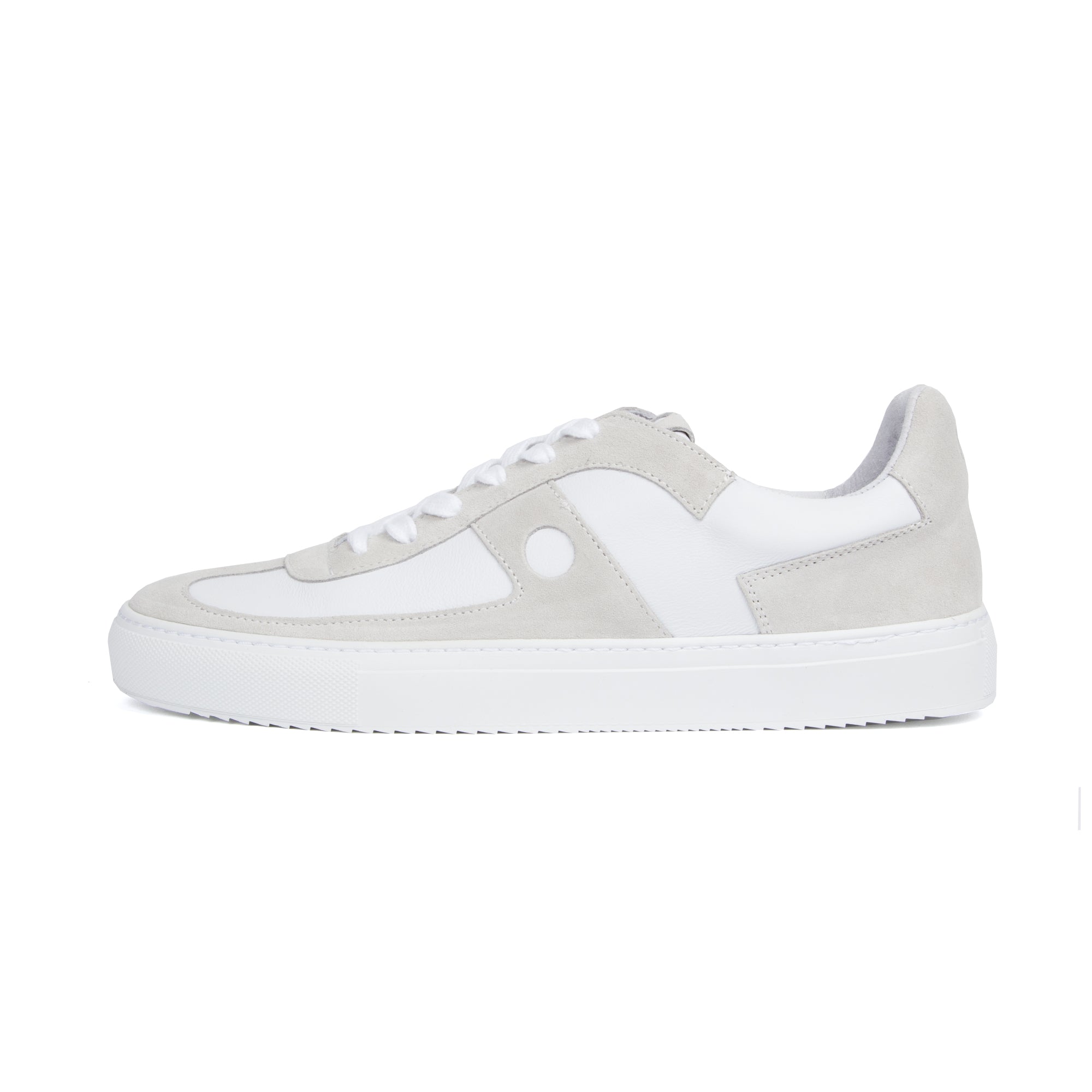 court sneakers white