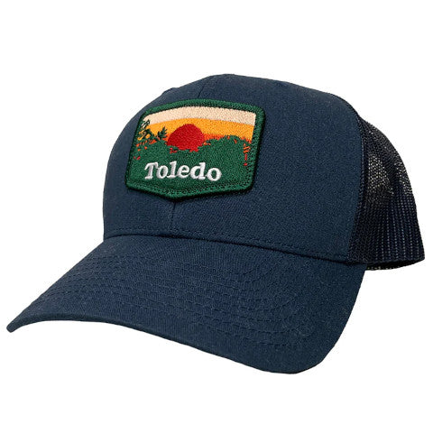 Toledo hat with an embroidered patch face