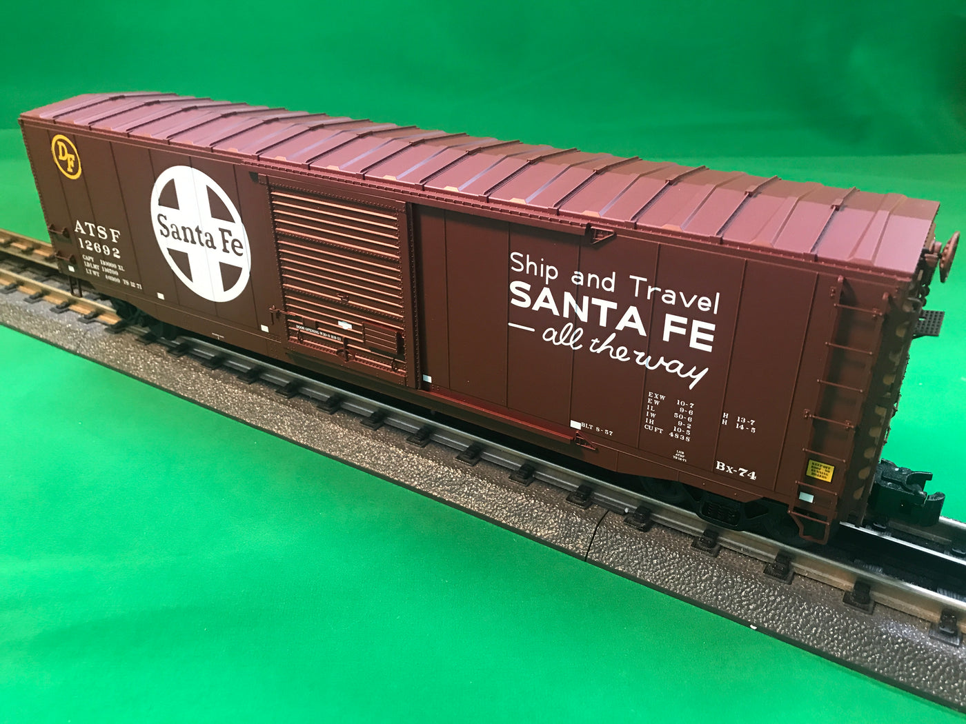 atlas o scale freight cars