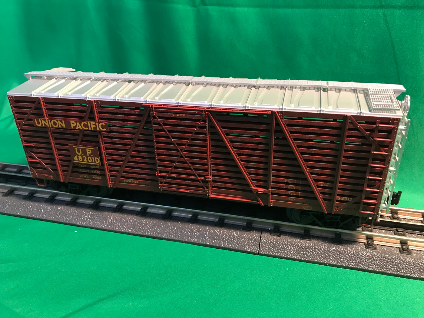 atlas o scale freight cars