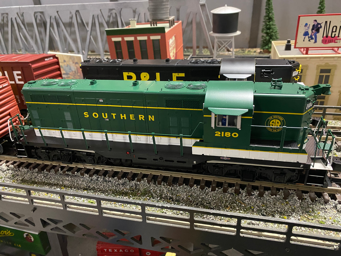 lionel southern diesel freight train set