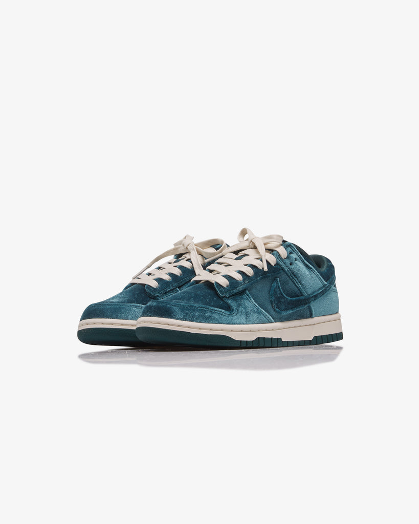 WOMEN'S DUNK LOW SV