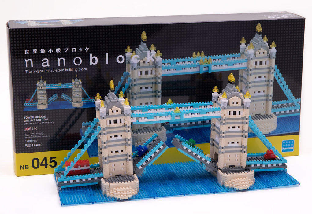 Nanoblock Tower Bridge Deluxe - Assembled model and box