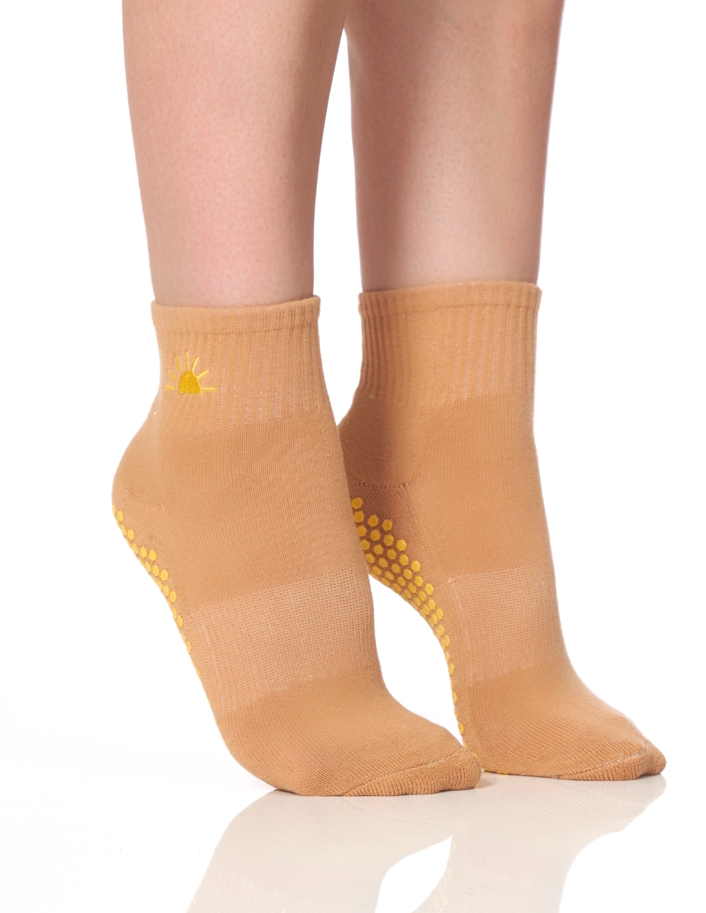 Solidcord is my true love 💙 wearing @Lucky Honey grip socks (swear by