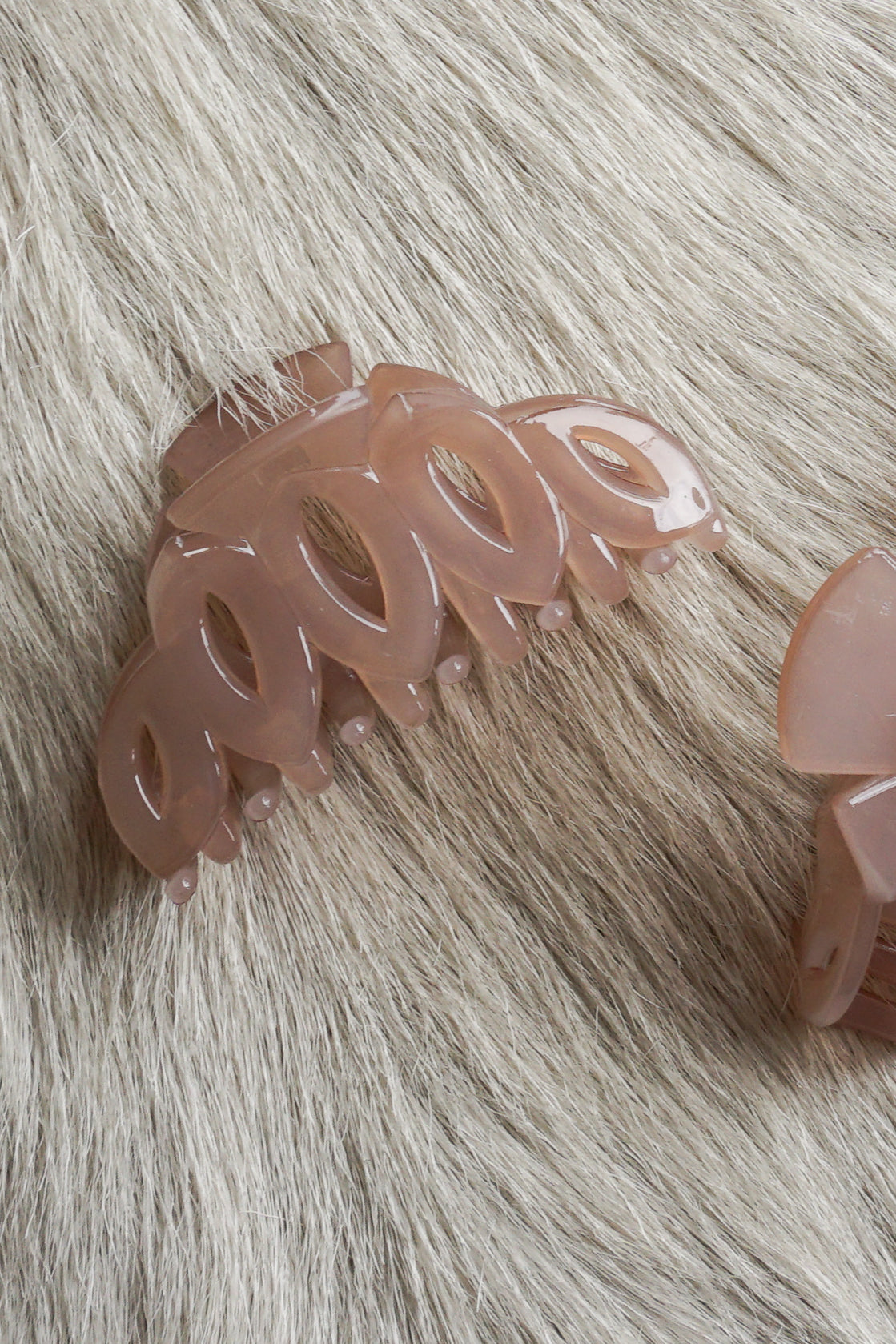 Lottie Tear Drop Claw Hair Clip in Taupe