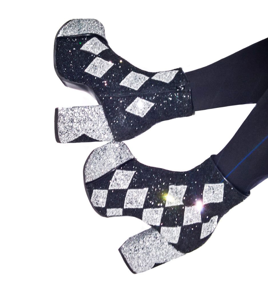 HARLEQUIN Diamond Platform Shoes Silver 