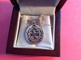Sweeny Family Crest – Heraldic Jewelry