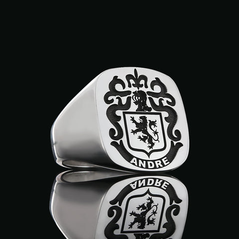 Andre family crest ring