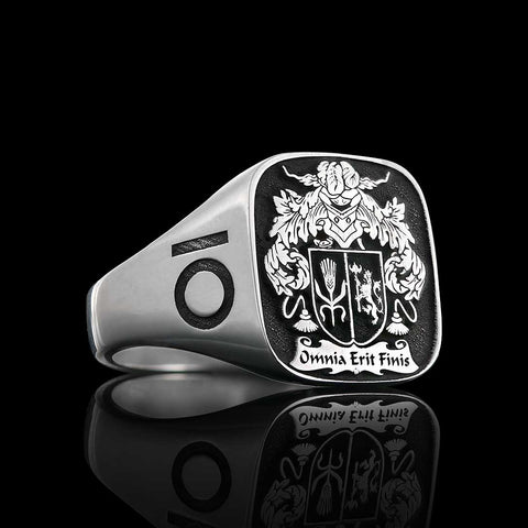 Cano coat of arms ring