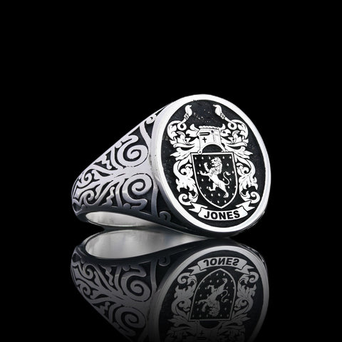 Jones crest ring