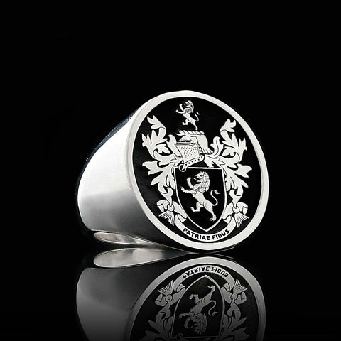 Lewis family crest ring